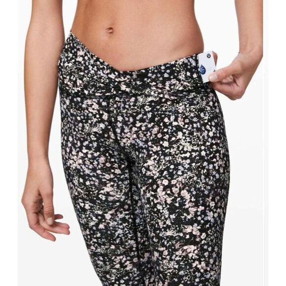 Lululemon Wunder Under High-Rise Tight 28" Full on Luxtreme Size 6 - Picture 7 of 8